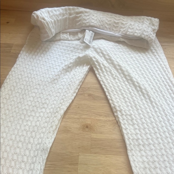 Elegant White Women's Pants - Picture 7 of 11